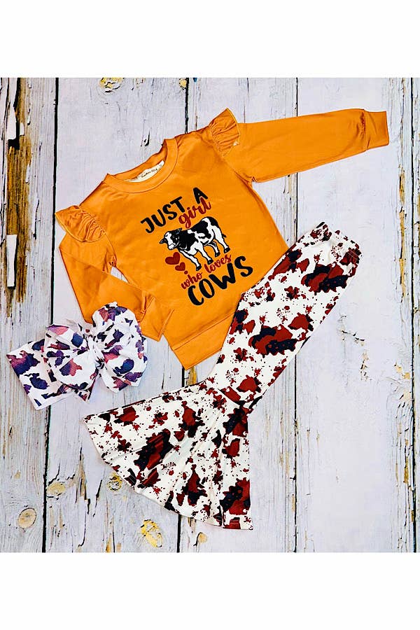 Just a Girl Who Loves Cows Cowhide 2pc Set