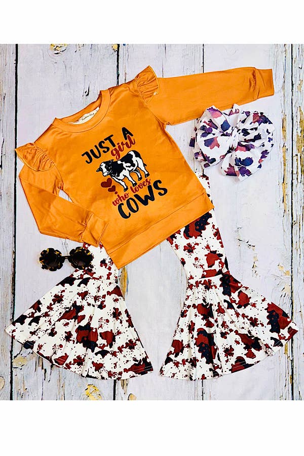 Just a Girl Who Loves Cows Cowhide 2pc Set