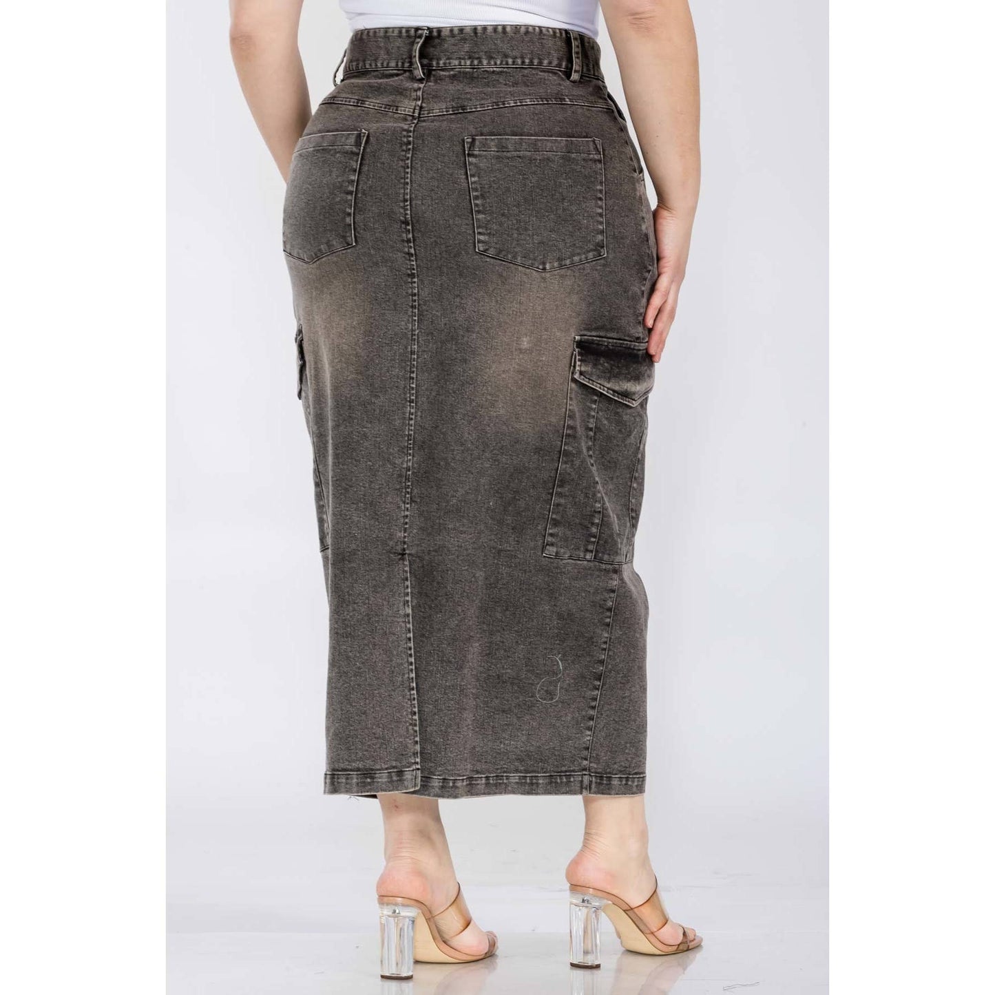 Plus Size Denim Midi Cargo w/Pockets Skirt