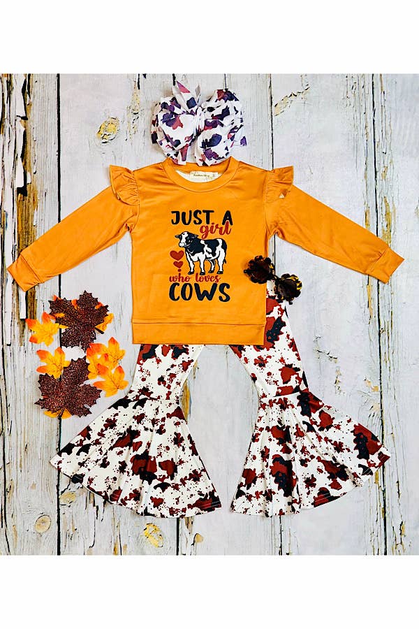 Just a Girl Who Loves Cows Cowhide 2pc Set