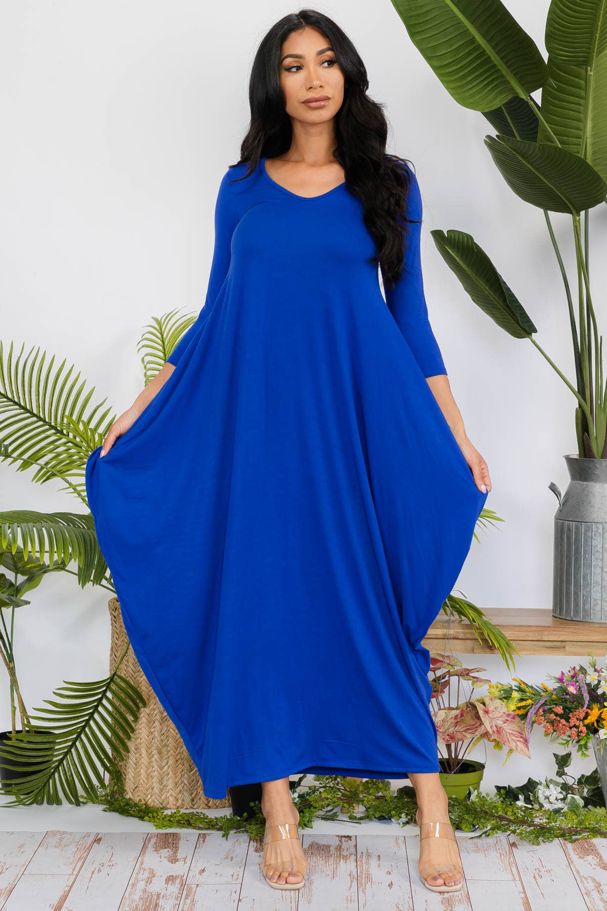 Solid 3/4 Sleeve Maxi Dress