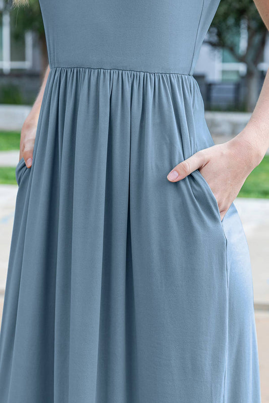 Solid Sleeveless Maxi Dress